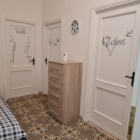 Appartamento Roma Vicino Metro C Luaran gambar